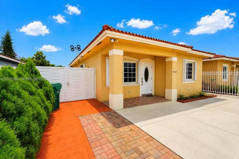 10624 SW 181st St, Miami FL 33157
