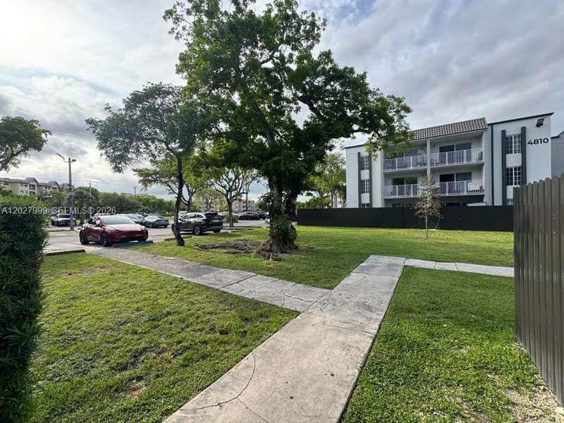 4800 NW 79th Ave # 208, Doral FL 33166