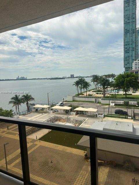 600 NE 36th St # 516, Miami FL 33137