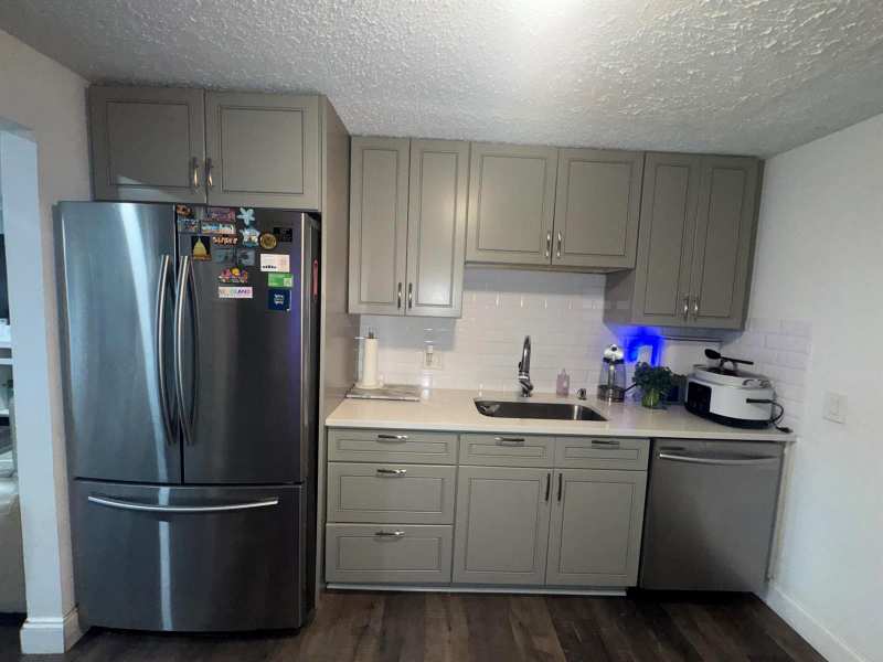 4328 Pine Street, FL 33406