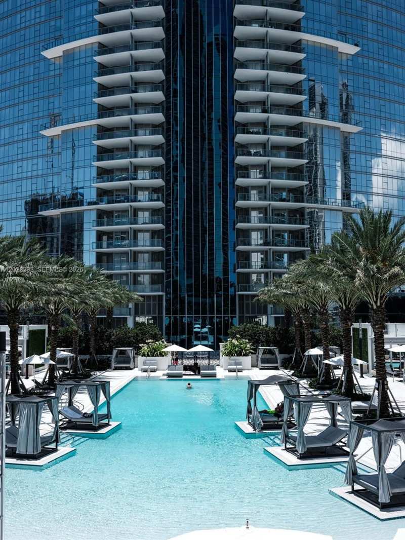 851 NE 1st Ave # 4107, Miami FL 33132