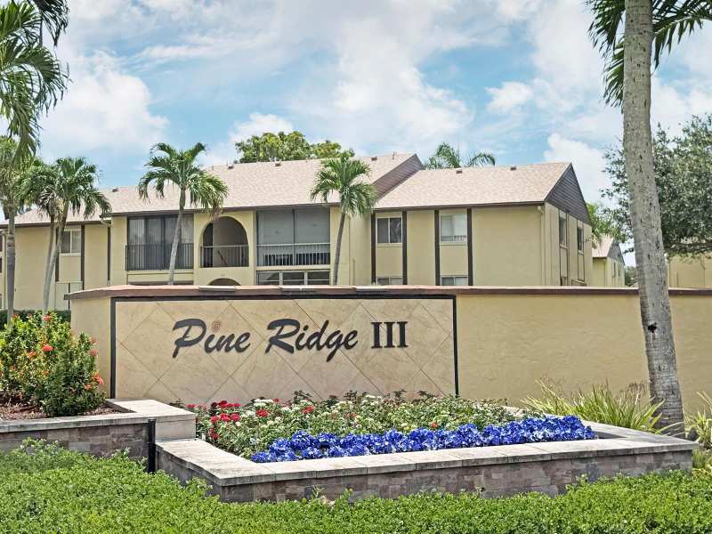 311 Pine Ridge Circle # 1, FL 33463