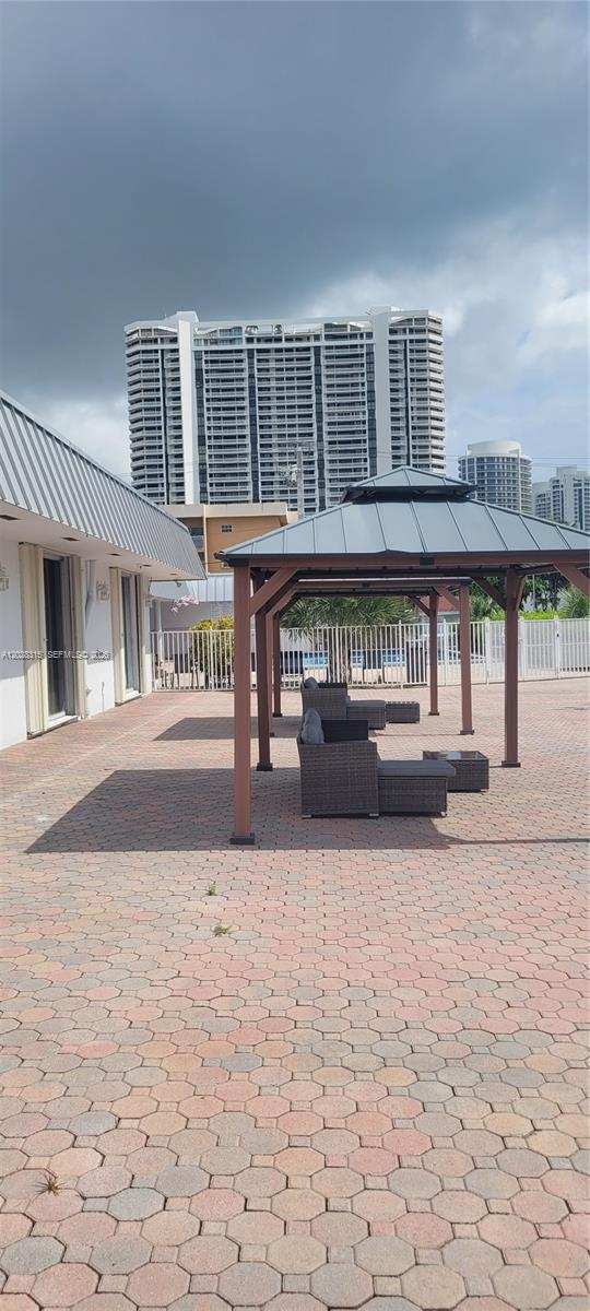 3750 NE 169th St # 204, North Miami Beach FL 33160