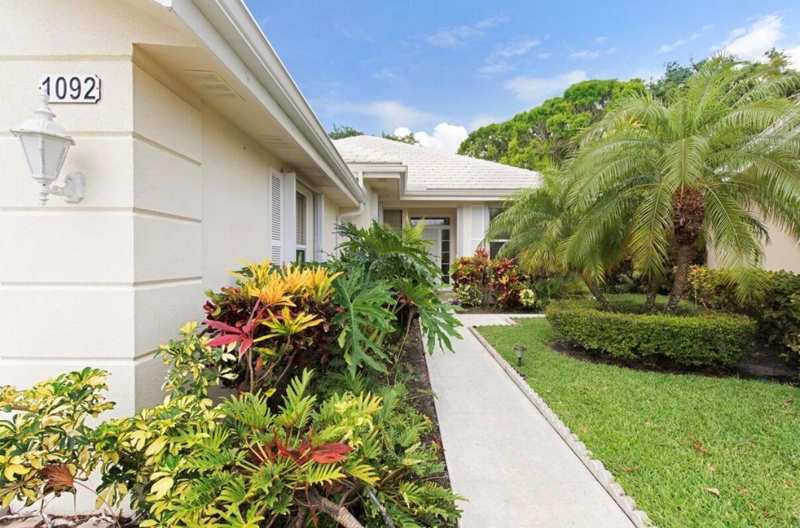 1092 Bedford Avenue, Palm Beach Gardens FL 33403