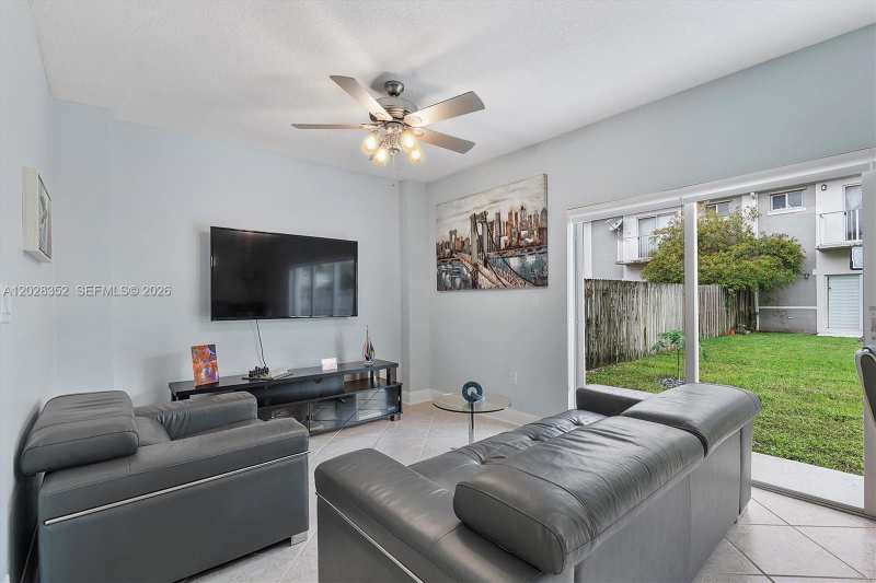 12941 SW 29th St, Miramar FL 33027