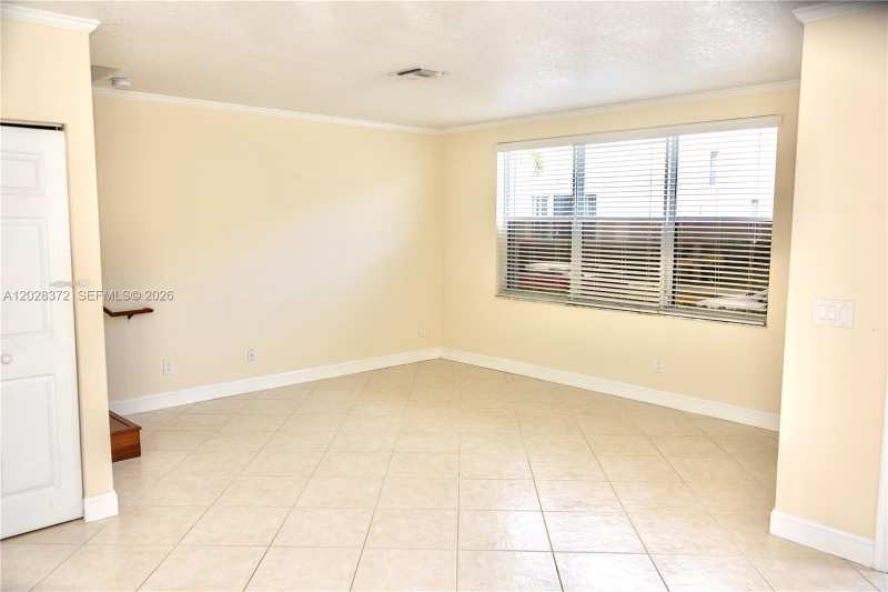 10560 NW 57th Ct, Coral Springs FL 33076