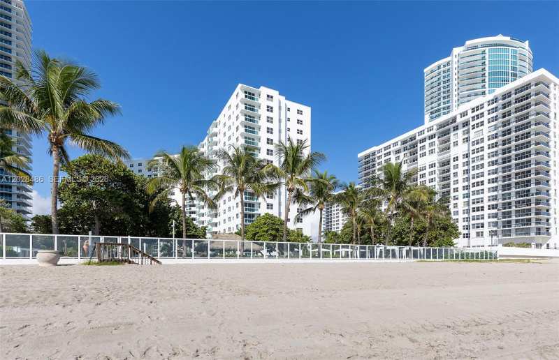 3001 S Ocean Dr # 227, Hollywood FL 33019