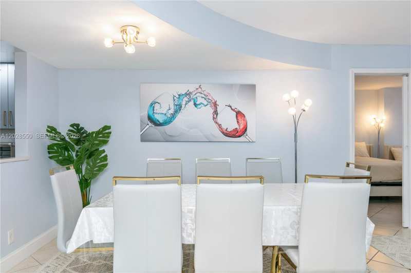 2401 S Ocean Dr # 404, Hollywood FL 33019