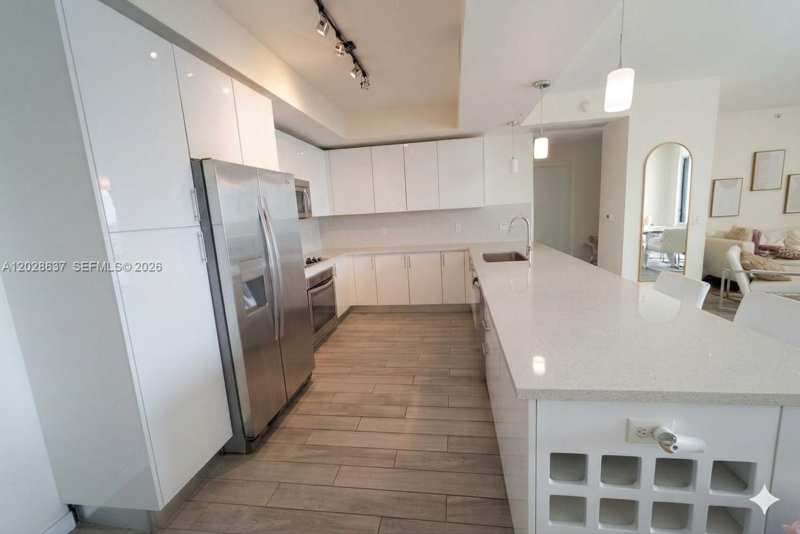 999 SW 1st Ave # 2112, Miami FL 33130