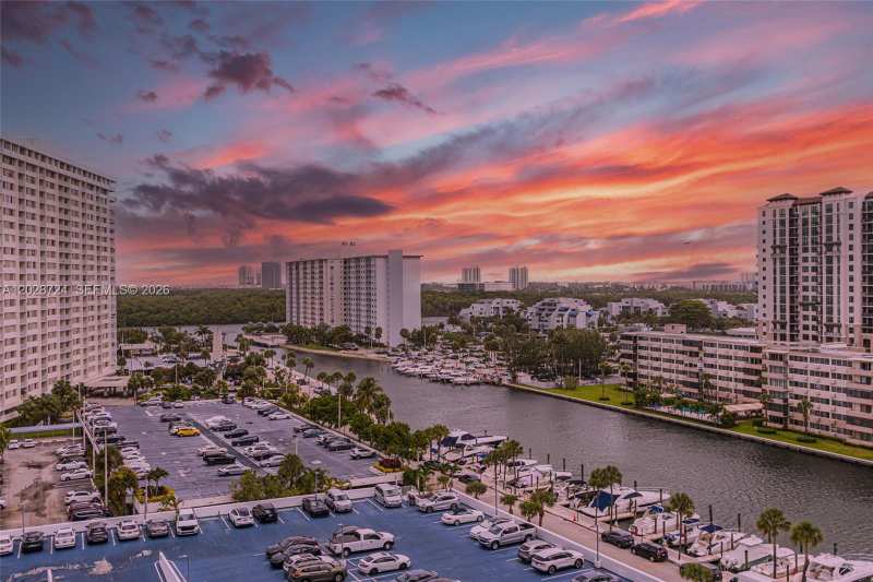 100 Bayview Dr # 1102, Sunny Isles Beach FL 33160