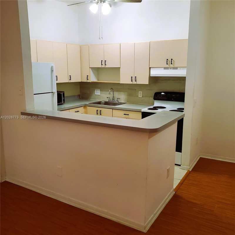 9729 Hammocks Blvd # 206E, Miami FL 33196