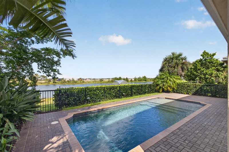 9941 Regency Way, Palm Beach Gardens FL 33412