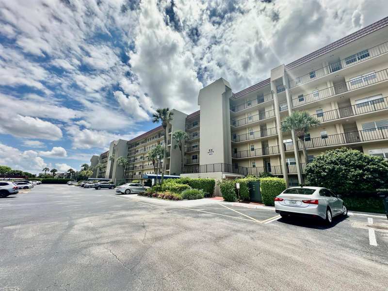 3661 Via Poinciana # 615, FL 33467