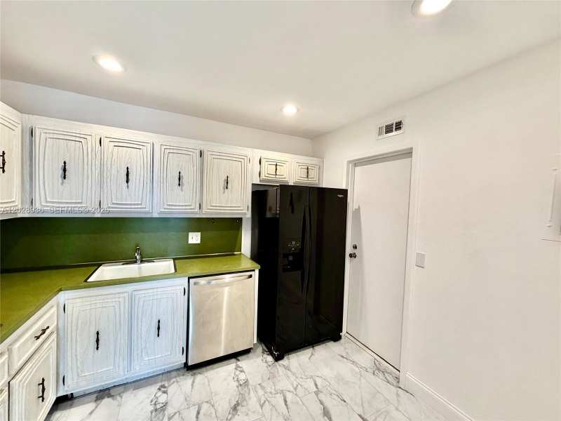 2101 S Ocean Dr # 306, Hollywood FL 33019