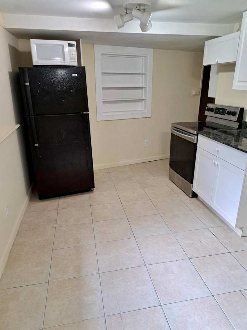 1521 N 59th Terrace # B, Hollywood FL 33021
