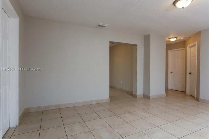 731 NW 175th Dr, Miami Gardens FL 33169