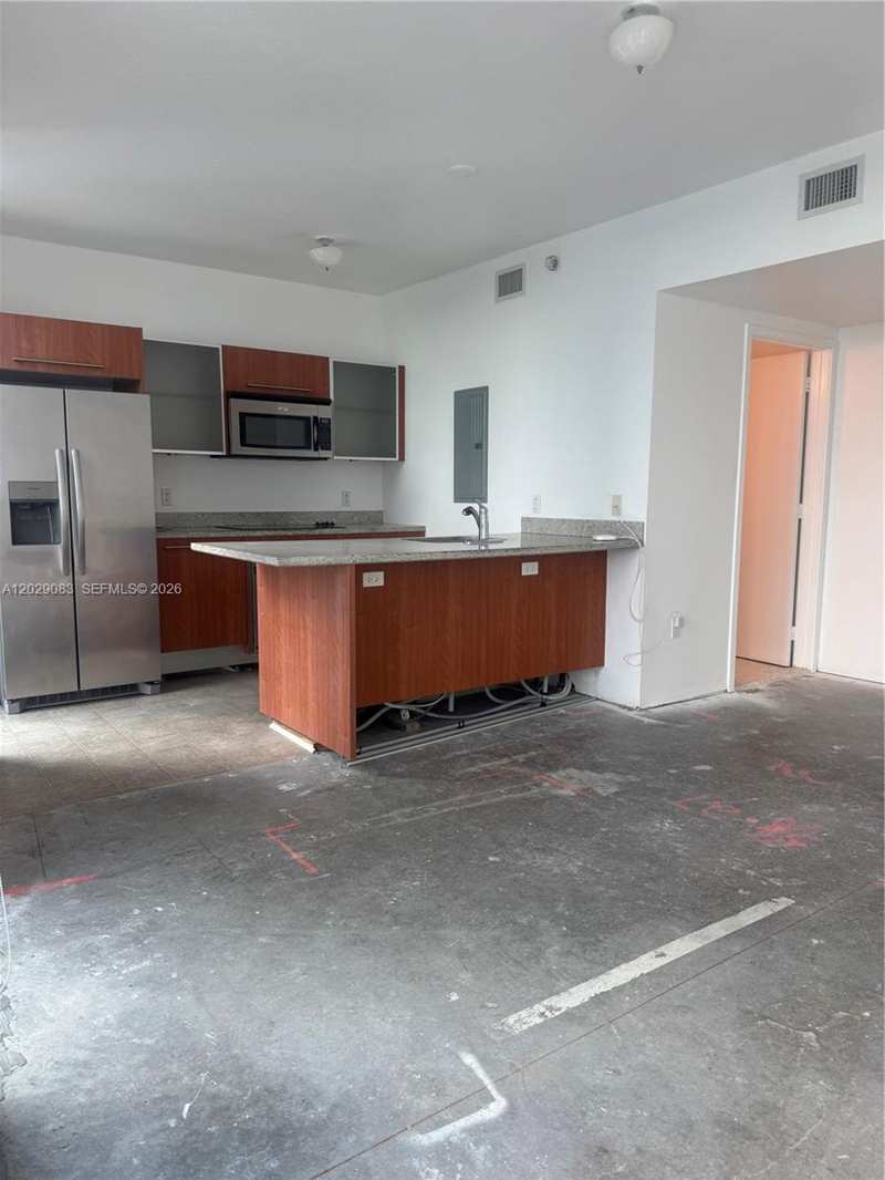 185 SW 7th St # 3900, Miami FL 33130