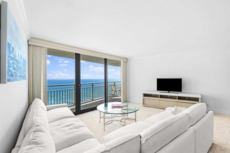 3000 N Ocean Drive # 28e, Riviera Beach FL 33404