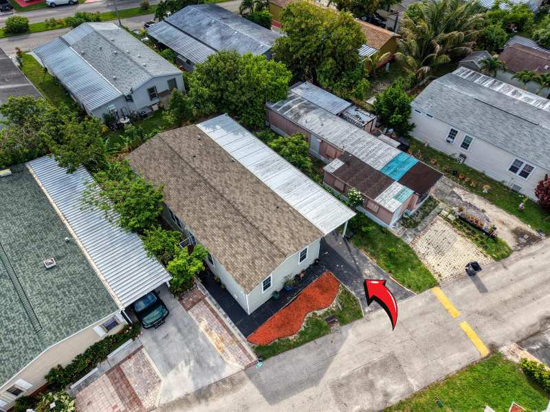 4625 Jill Place, FL 33463