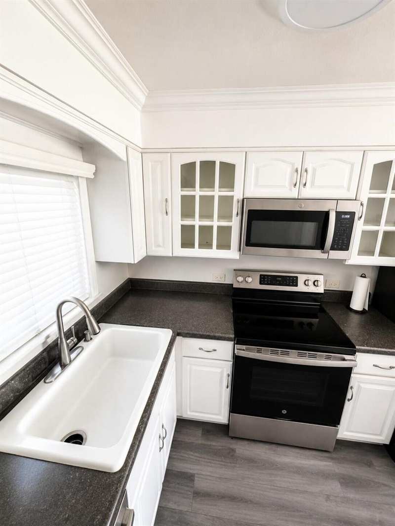 510 Lake Shore Drive # 20, Lake Park FL 33403