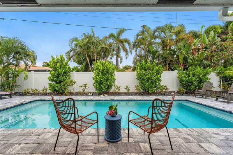 2527 SW 12th Street, Boynton Beach FL 33426