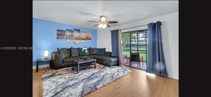 9427 NW 42nd St, Sunrise FL 33351
