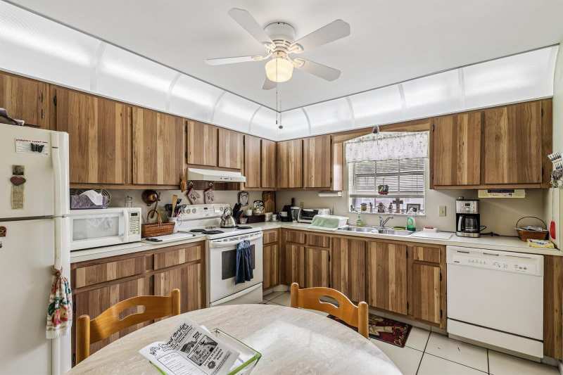 475 Holyoke Lane, Lake Worth FL 33467