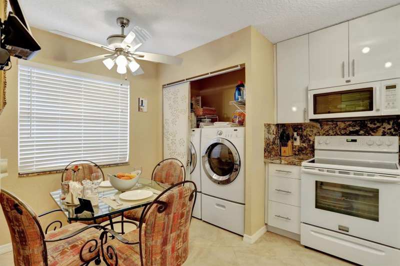 7561 NW 1st Street NW # 302, Margate FL 33063