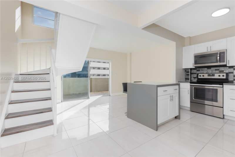 300 NW 42nd Ave # 411, Miami FL 33126