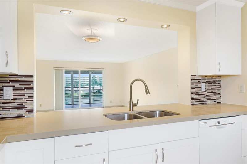 111 SE 3rd Avenue # 306, Dania Beach FL 33004