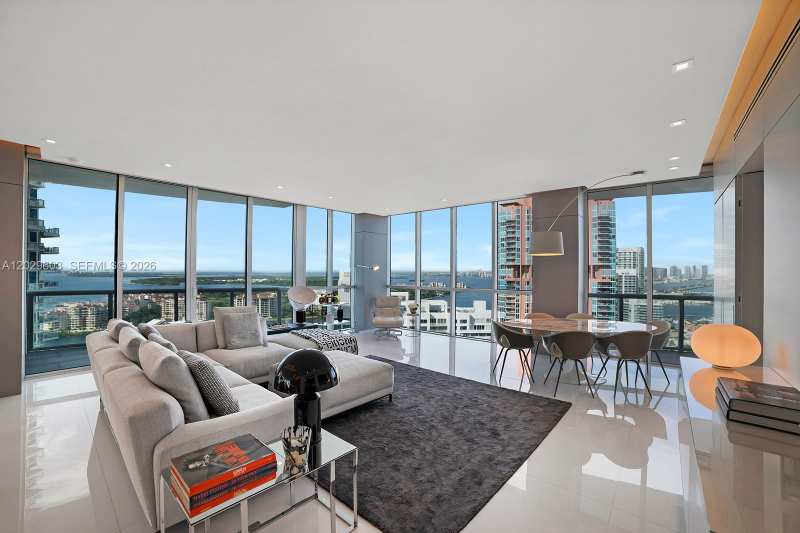 50 S Pointe Dr # 2903, Miami Beach FL 33139