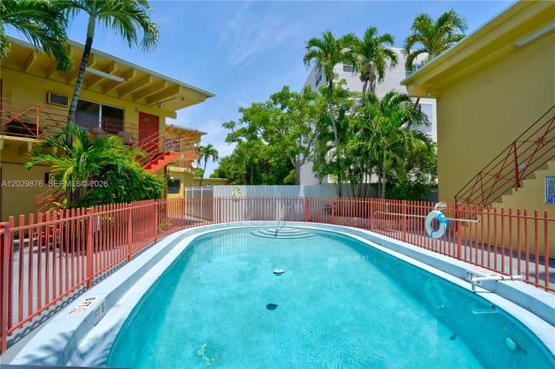 12195 W Dixie Hwy # 6E, North Miami FL 33161
