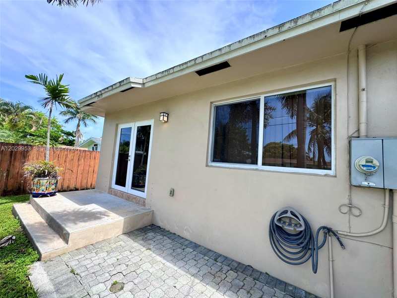 1419 Garfield St, Hollywood FL 33020
