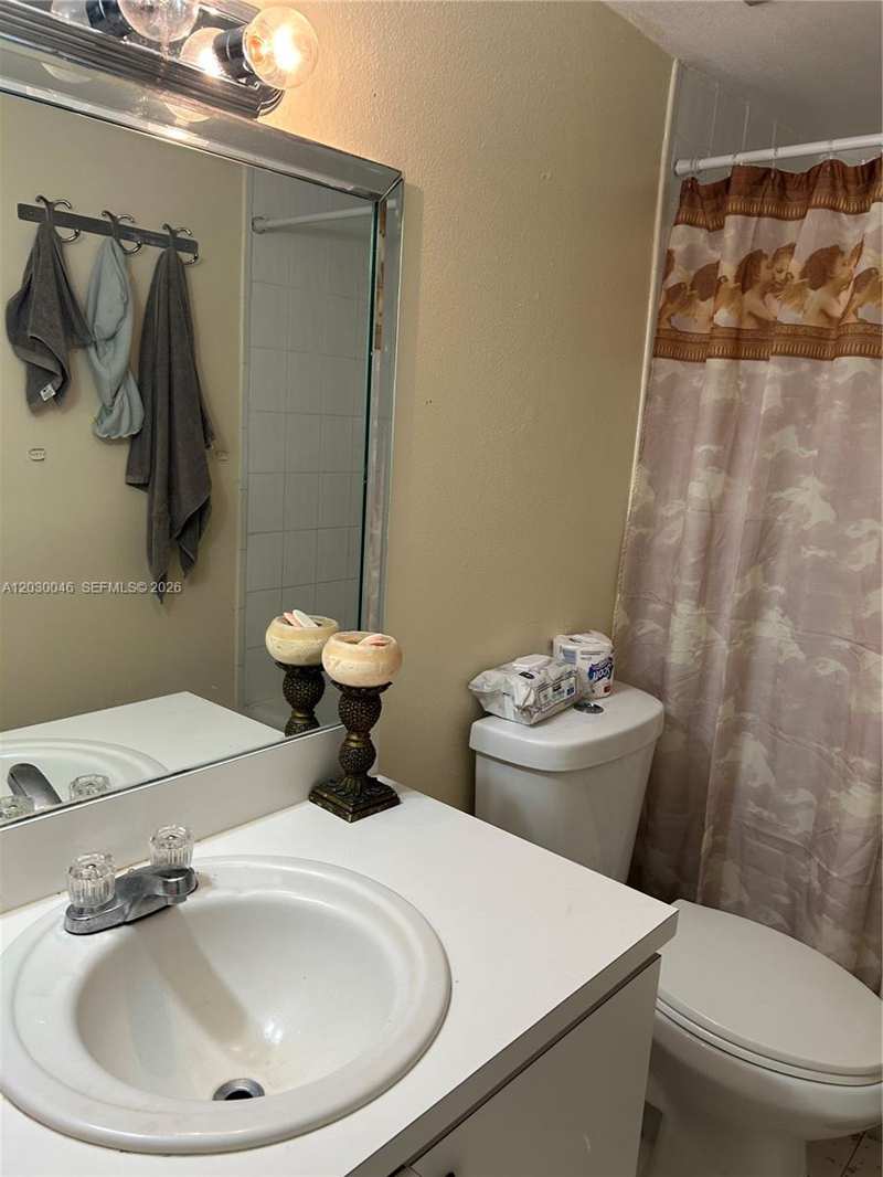 18051 NW 68th Ave # K104, Hialeah FL 33015
