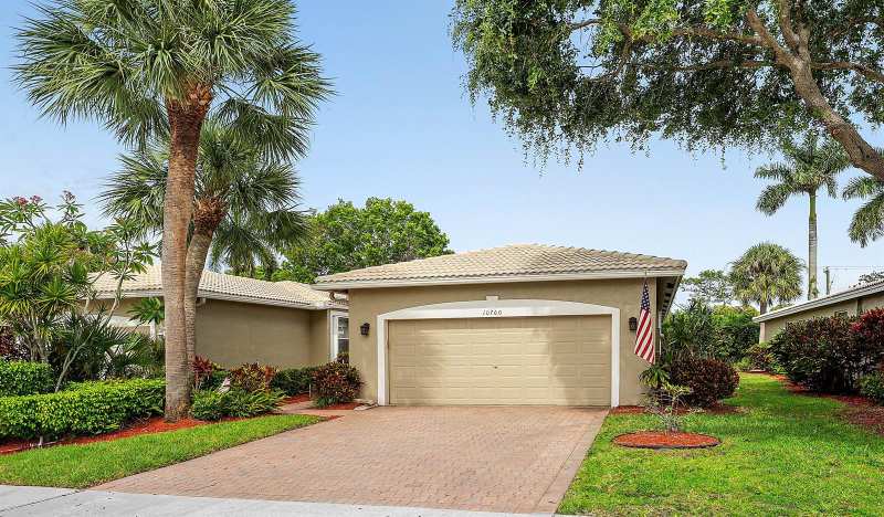 10760 Royal Caribbean Circle, Boynton Beach FL 33437