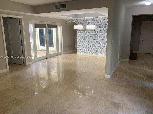 423 Alhambra Cir, Coral Gables FL 33134