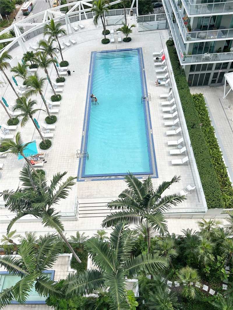 79 SW 12th St, Miami FL 33130