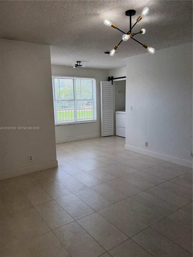 3330 N Pinewalk Dr N # 1623, Margate FL 33063