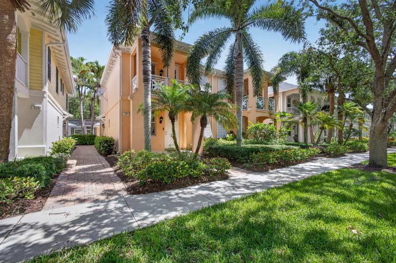 219 Soriano Drive, Jupiter FL 33458