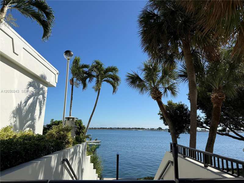 1925 Brickell Ave # 1403, Miami FL 33129