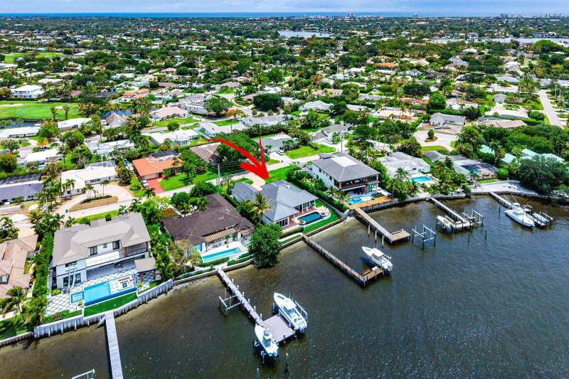 47 River Drive, Tequesta FL 33469
