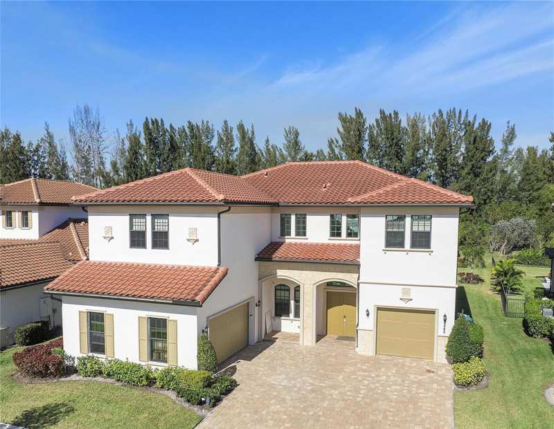 9245 W Parkland Bay Trail, Parkland FL 33076