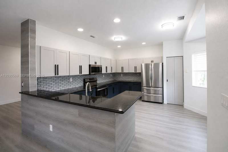 2564 SW 147th Path, Miami FL 33185