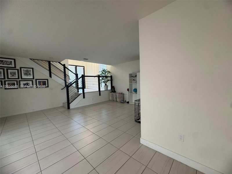10240 NW 76th Ter, Doral FL 33178