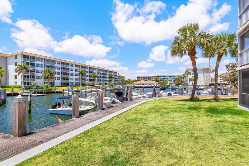 911 Gardenia Drive # 154, Delray Beach FL 33483