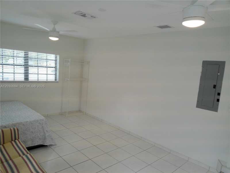 10812 SW 33rd St, Miami FL 33165