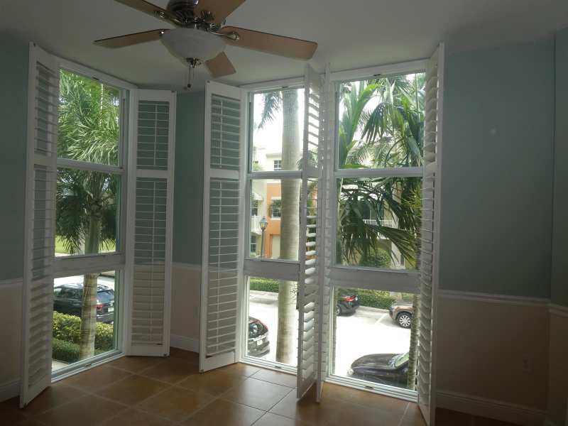 804 E Windward Way # 211, Lantana FL 33462