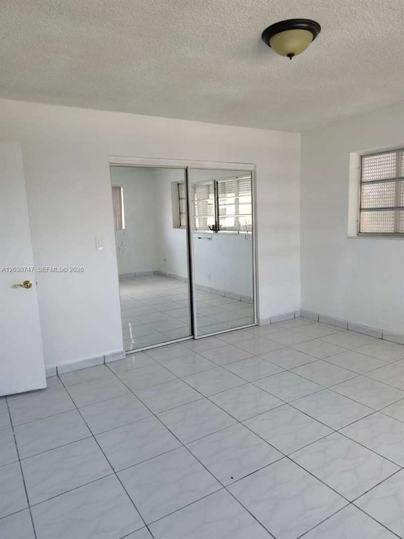200 NE 12th Ave # 1C, Hallandale Beach FL 33009