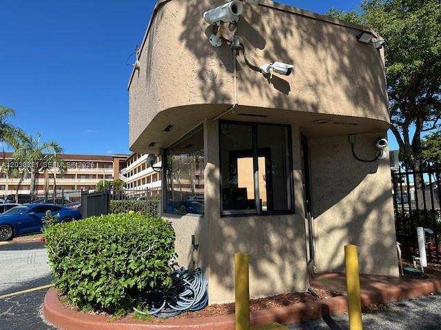 17000 NW 67th Ave # 344, Hialeah FL 33015