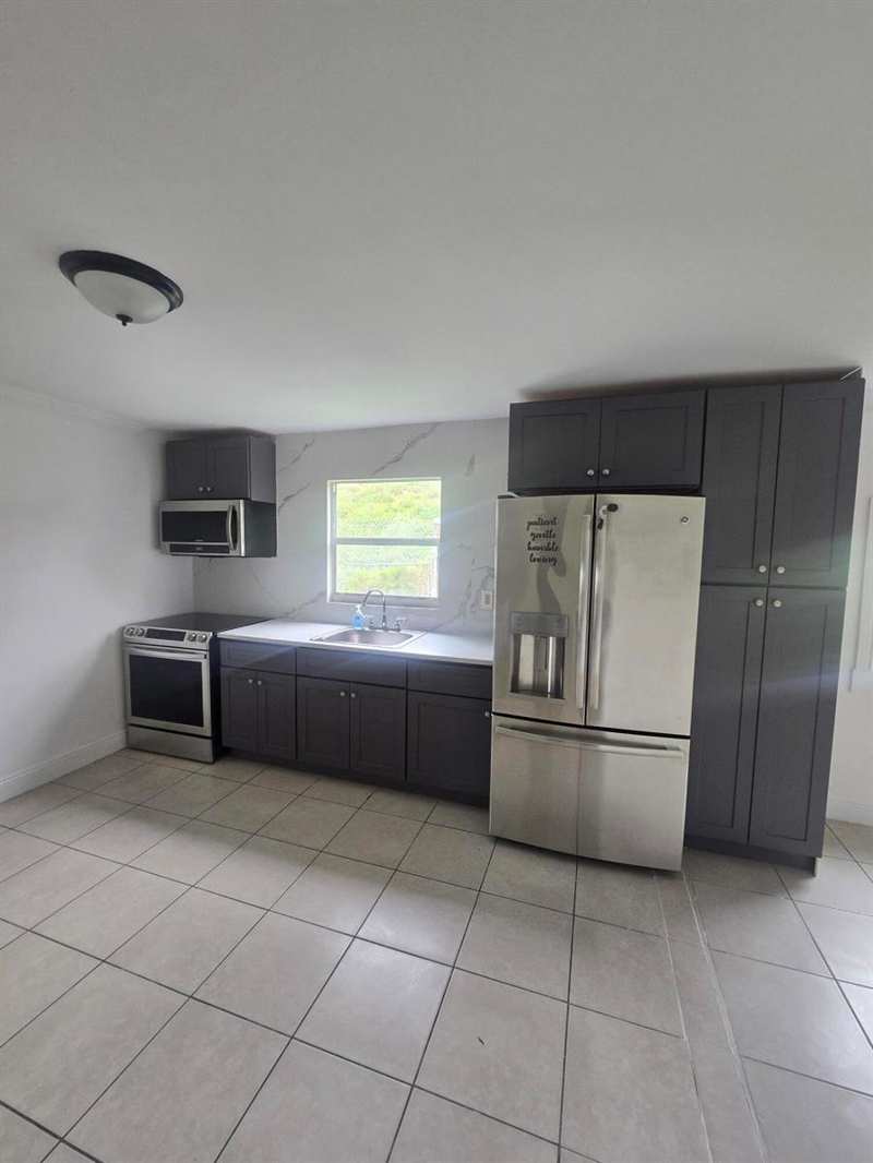 6209 Grant Street, Hollywood FL 33024